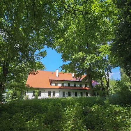Sleeps 8