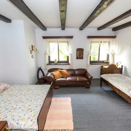 Sleeps 8 Zawady Oleckie