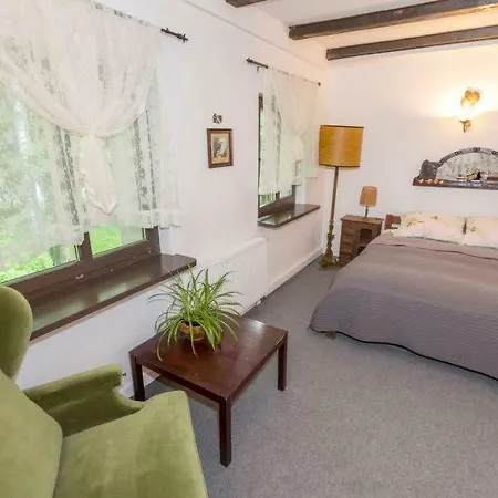 Sleeps 8 Zawady Oleckie