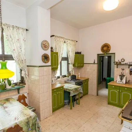 Dom wakacyjny Sleeps 8 Zawady Oleckie